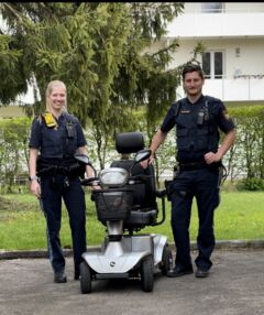 Polizeimeisterin Tina Cyran und Polizeiobermeister Alexander Lindner (Foto:Polizei Gauting)