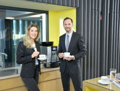 Kaffeevollautomaten, Kaffeebohnen und weitere Accessoires für Büros, Geschäfte und zuhause