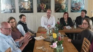 Die Eltern machten ihren Herzen Luft beim Runden Tisch der Starnberger Grünen im Restaurant Bambus (Foto: Unser Würmtal)