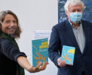Rotary-Club spendet Bücher an die Grundschule Martinsried