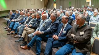 Voll besetzt war der Veranstaltungssaal im Kultur & Kongresszentrum Taufkirchen Foto: Robert Kiderl)