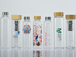 Borosilikatglasflaschen - bedruckt mit Logo oder Design, nachhaltige Wasserflaschen in verschiedenen Größen & Ausführung