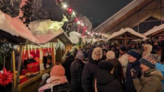 Gut besucht - der Gräfelfinger Christkindlmarkt am Samstagabend (Foto: Unser Würmtal)