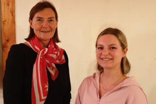 Beate Peters-Dürrschmidt und Julia Fruhwirth (rechts) (Foto: Julia Krill, Malteser)