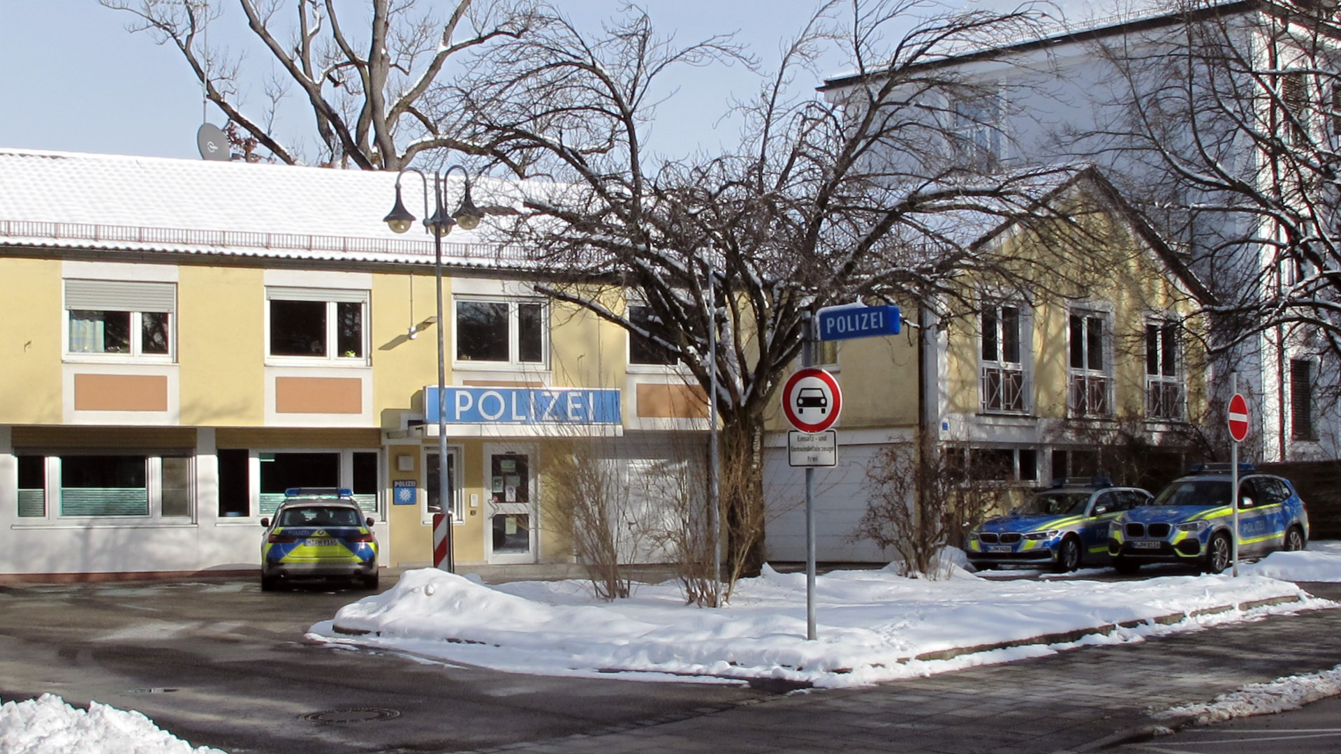 Vor 60 Jahren ein modernes Dienstgebäude, heute ein Sanierungsfall – die Station der Polizeiinspektion 46 in Planegg.