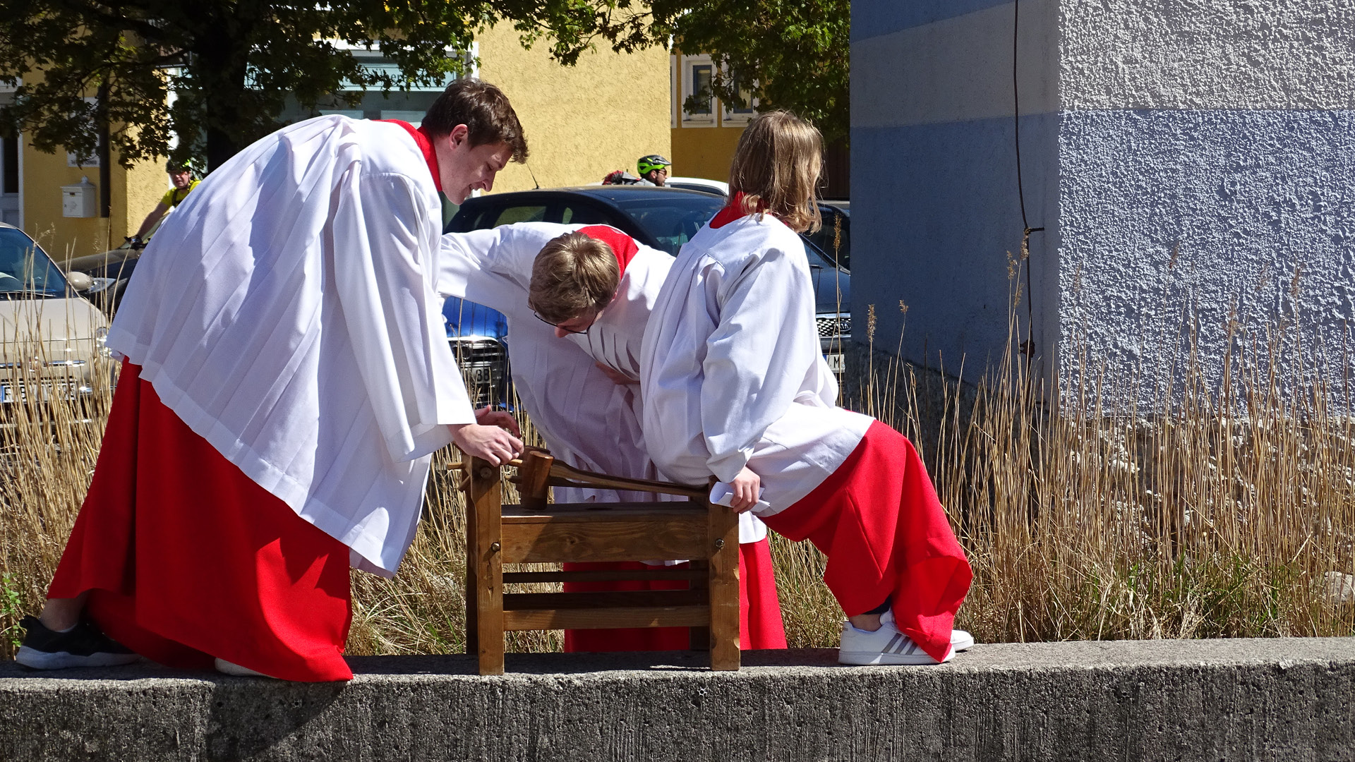 Karfreitagsratschen vor St. Elisabeth in Planegg 2019