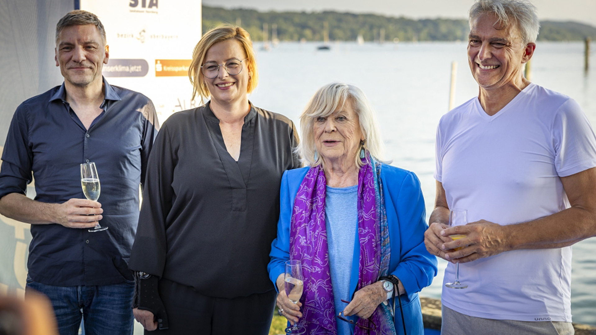 Feiern die Eröffnung (v.l.): Editor Hansjörg Weißbrich, Produzentin Bettina Brokemper, Regisseurin Margarethe von Trotta und Festivalleiter Matthias Helwig (Foto: Pavel Broz)