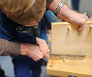 Zum Artikel: Holzwerkstatt für Väter und Kinder